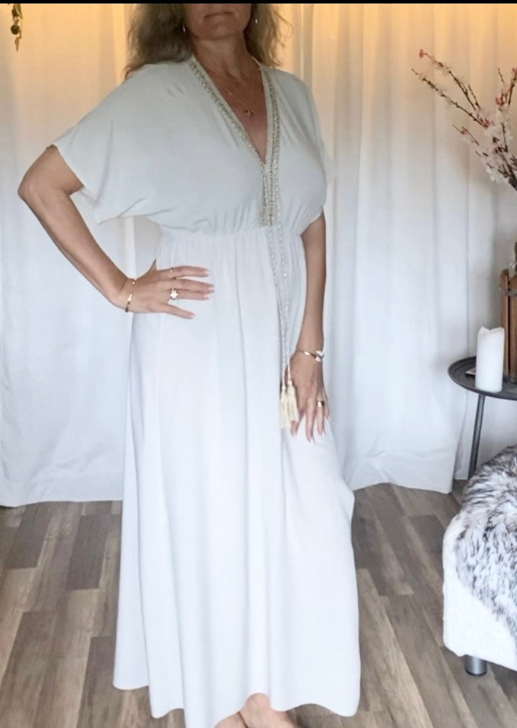 Klänning Annie Ljusbeige